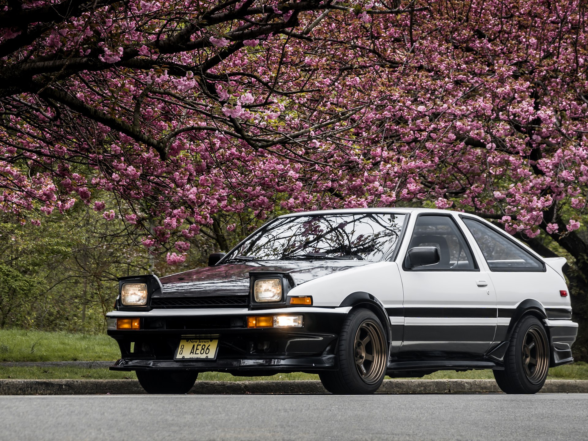 Download Toyota Ae86 Toyota Sprinter Ae86 White Japan Wallpaper In 19x1440 Resolution Download Toyota Ae86 Toyota Sprinter Ae86 White Japan Wallpaper In 19x1440 Resolution