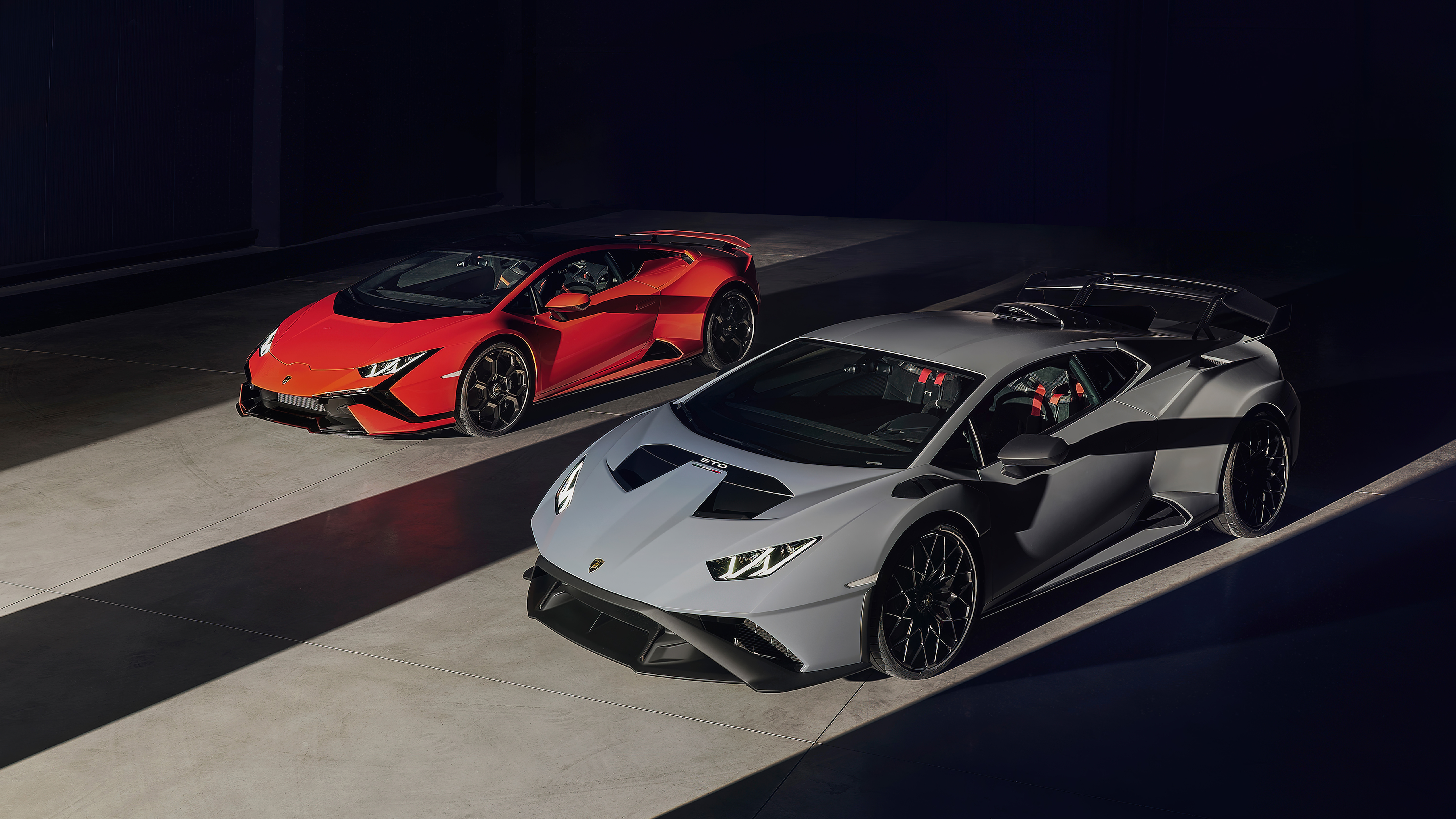 Download Lamborghini Huracan EVO, Lamborghini, Huracan, EVO Wallpaper in  5120x2880 Resolution