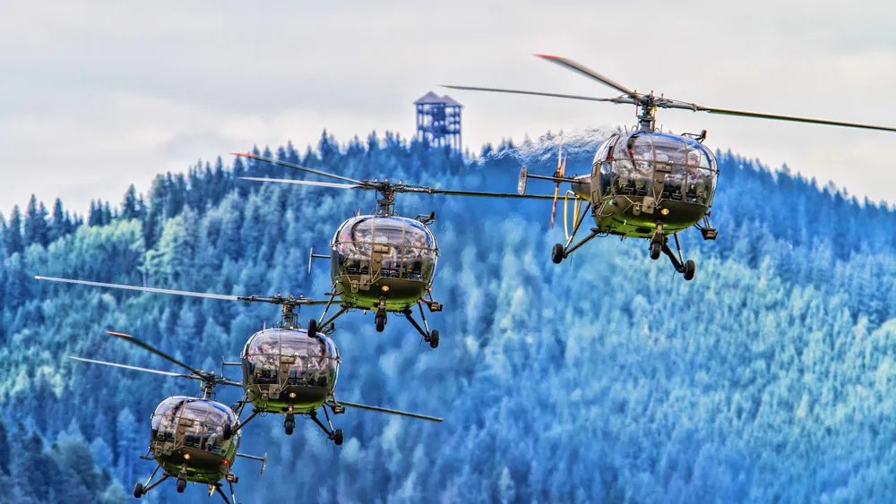 Обои Army Helicopters Flight 1440x900
