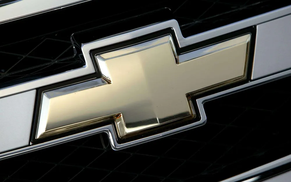 Обои Chevy Chevrolet Logo 640x1136