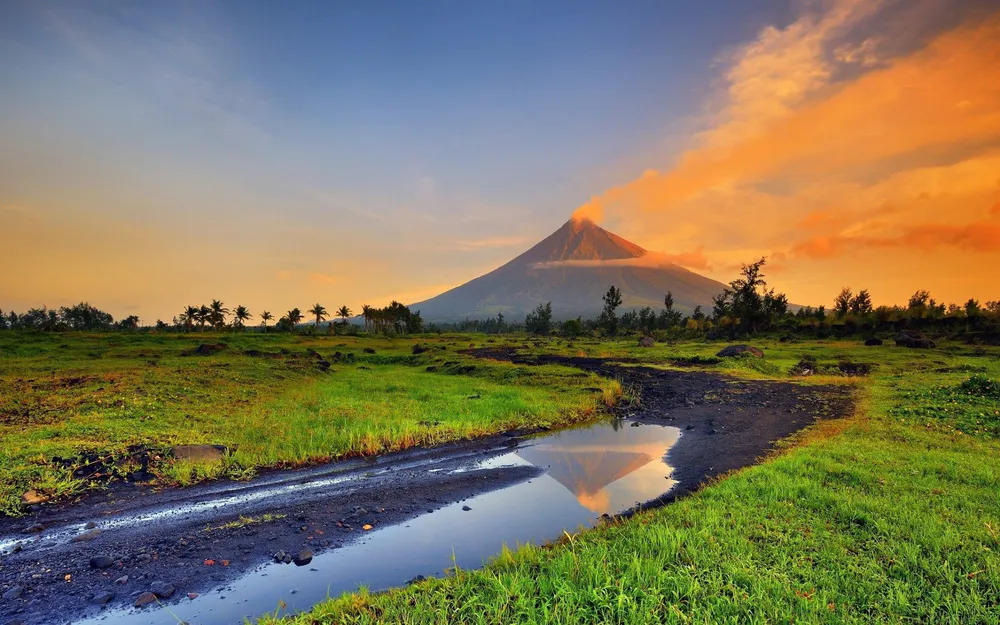 Manually crop Mount Mayon Volcano Philippine, Mountain, Mayon, Volcano ...