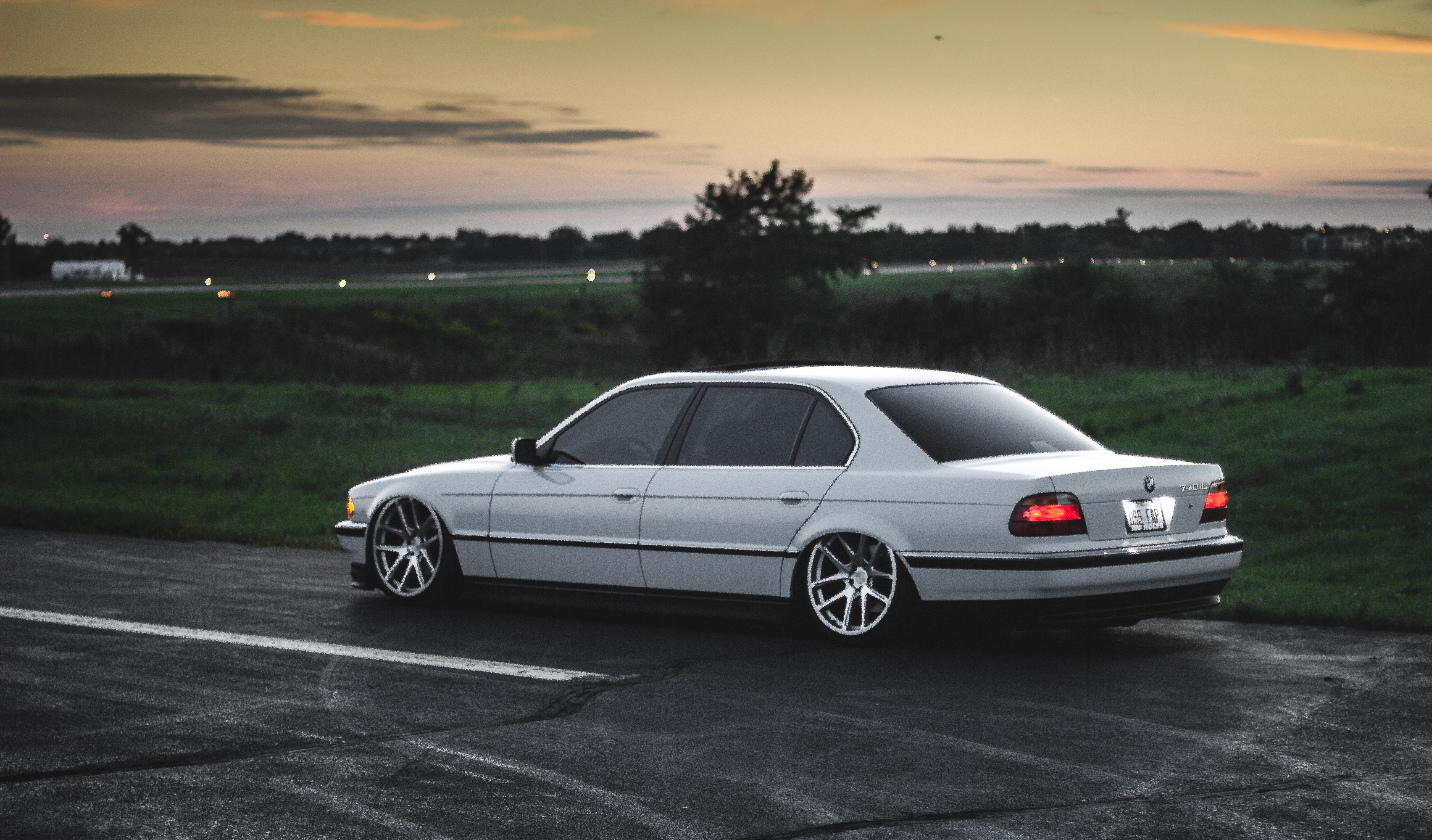 BMW e38 Black Bandit